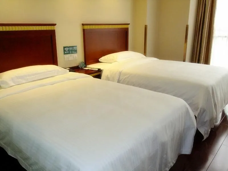Greentree Inn Henan Zhengzhou West Changjang Road Business Hotel 3*,